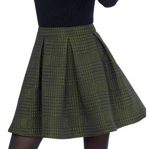 EXPRESS Pleated Plaid Skirt